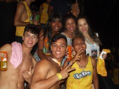 Oktober 10 Anos